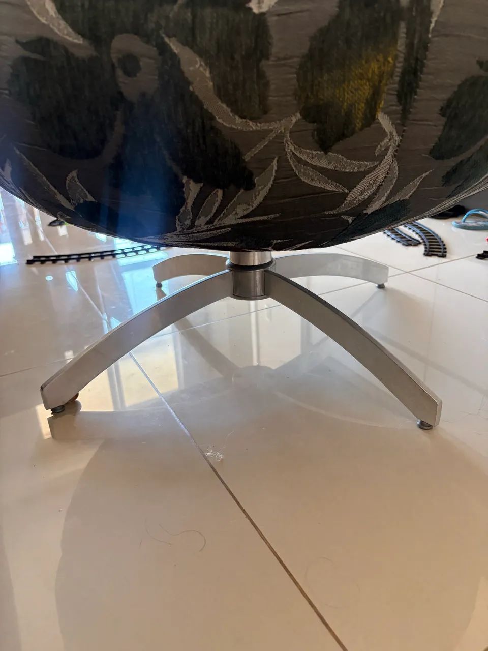 Poltrona giratória  - Foto 2