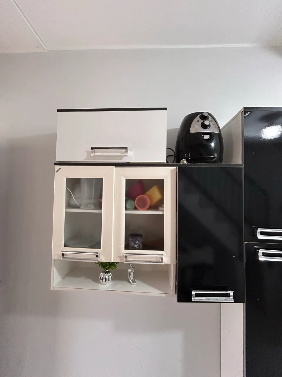 COZINHA ITATIAIA - PRETA E BRANCA