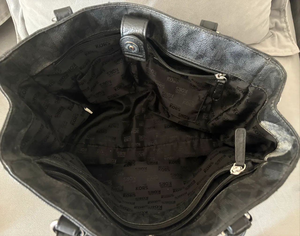 Bolsa Michel Kors original preta  - Foto 3