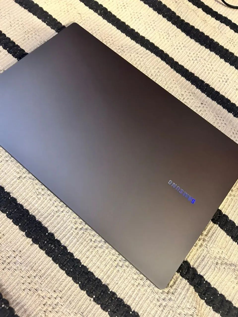 Notebook Samsung Galaxy Book4 Intel 8GB 256GB SSD Seminovo - Foto 4