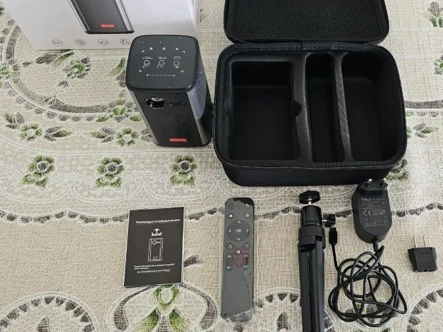 Projetor Byintek P70 DLP 3D WI-FI 1080P com Bateria - Foto 4