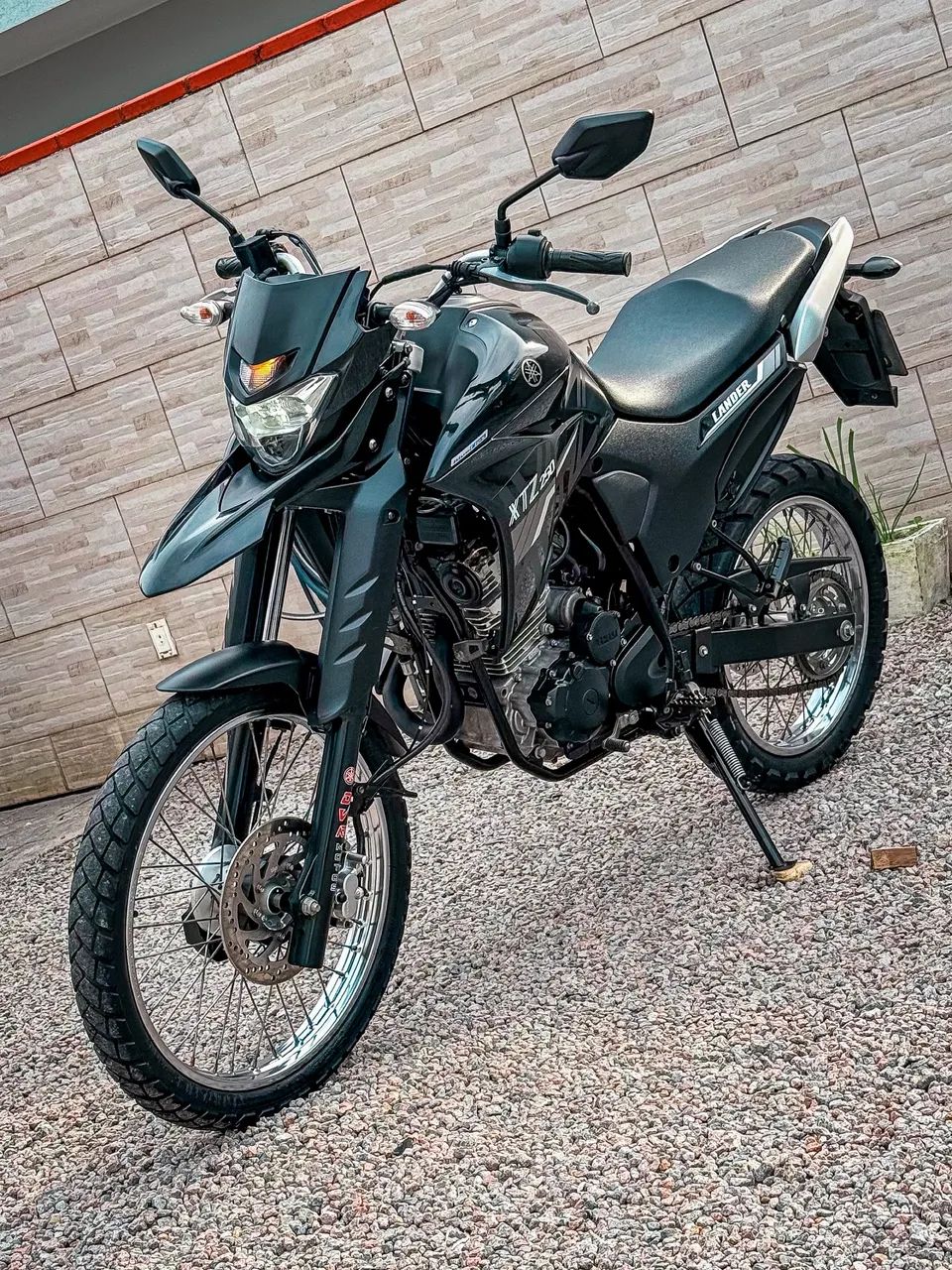 Yamaha XTZ 250 Lander com BAIXA KM - Foto 2