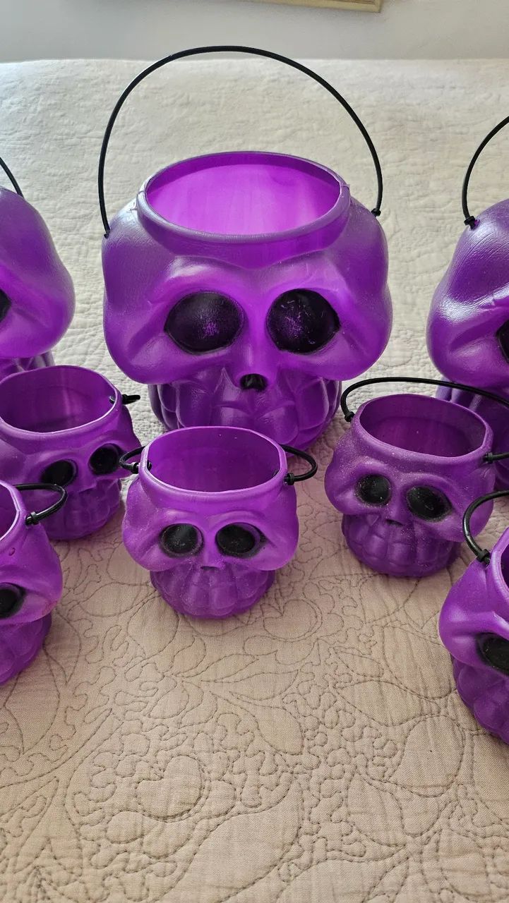 Baldes guloseimas Caveiras Halloween - Retirada na Tijuca ou Envio pela OLX - Foto 3