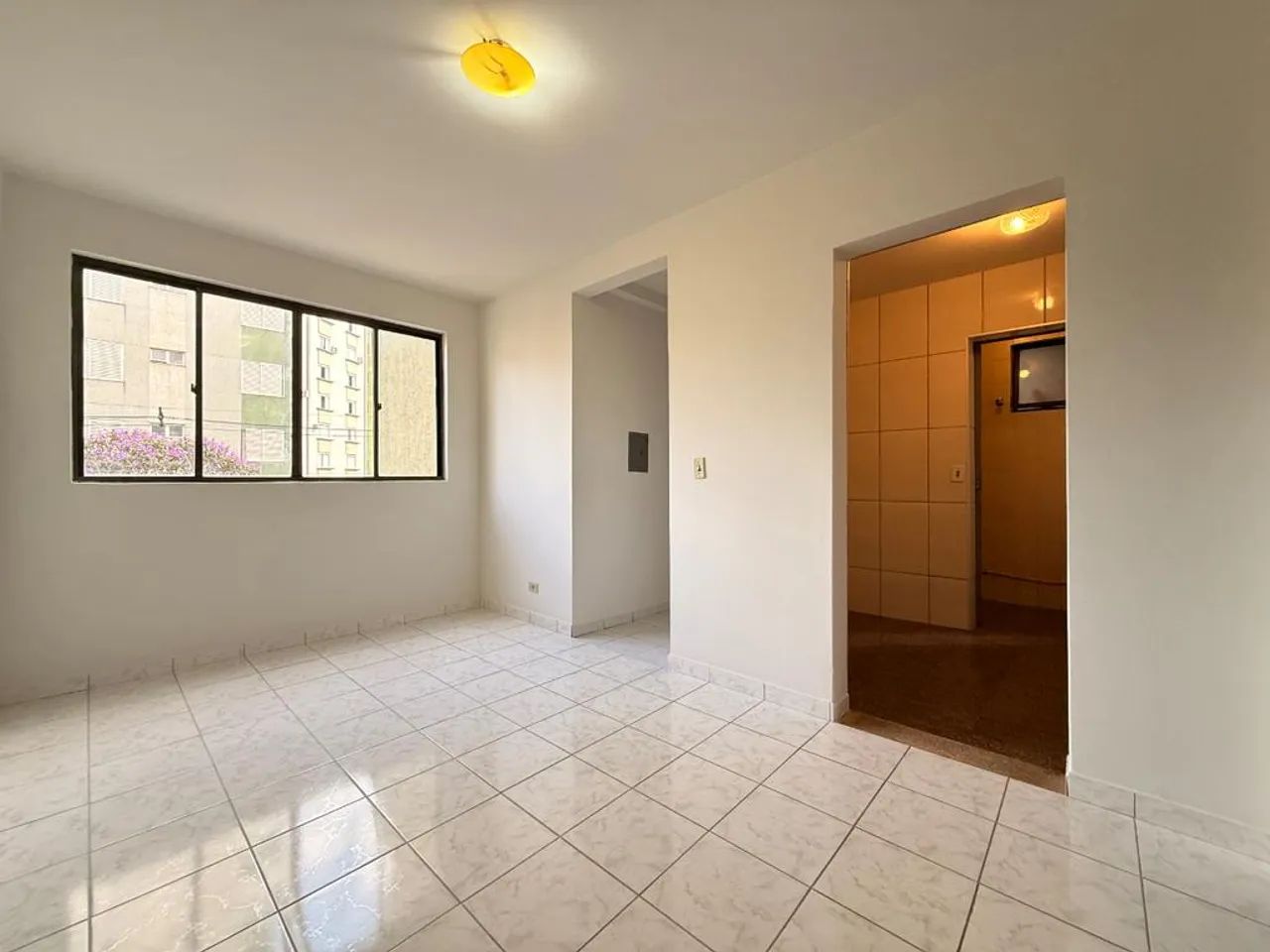 Apartamento para alugar em Maringá, Zona 07, com 2 quartos, com 65 m², Canada - Foto 2