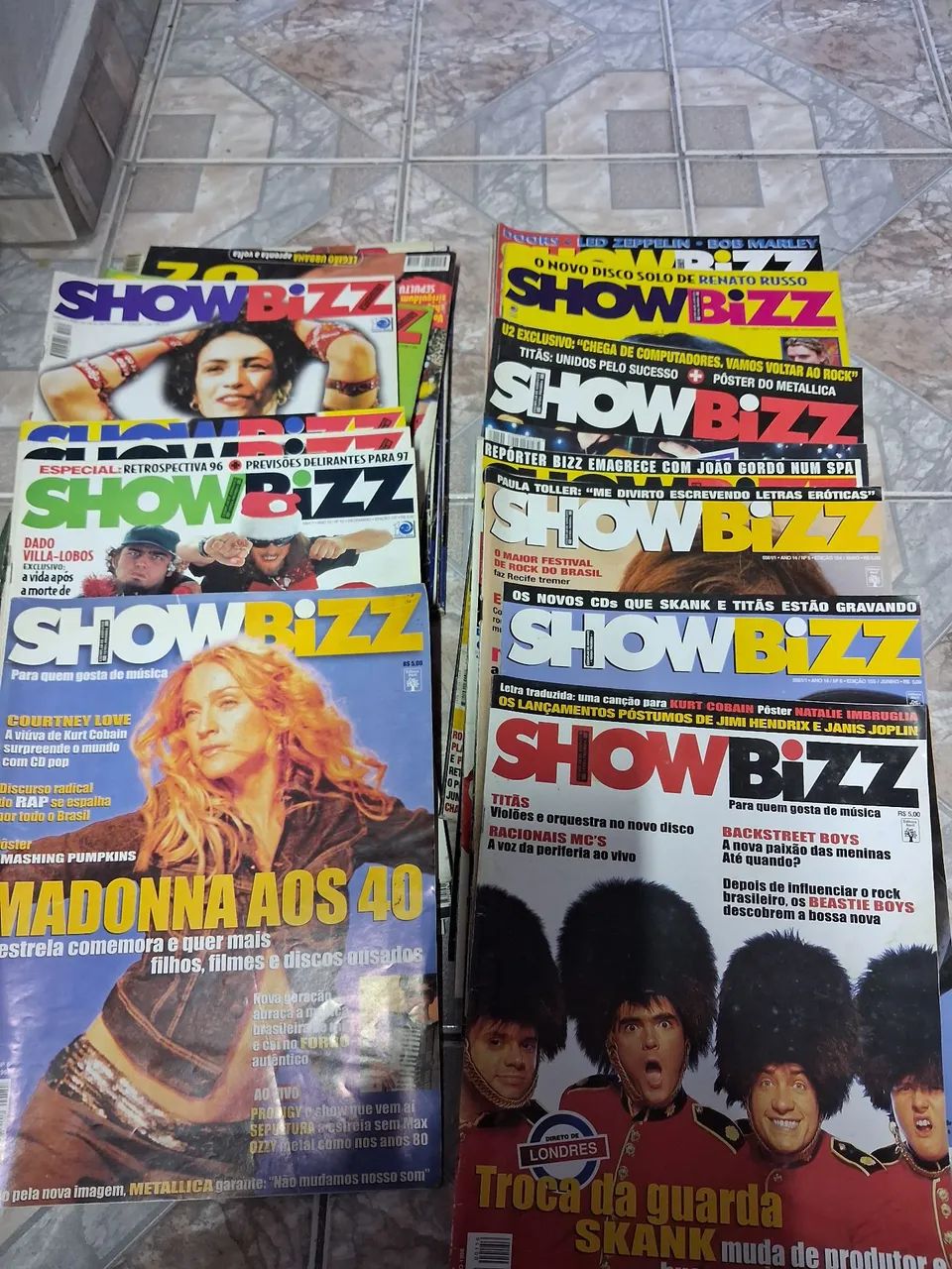 70 exemplares das revistas Bizz/Showbizz (70 - Foto 4