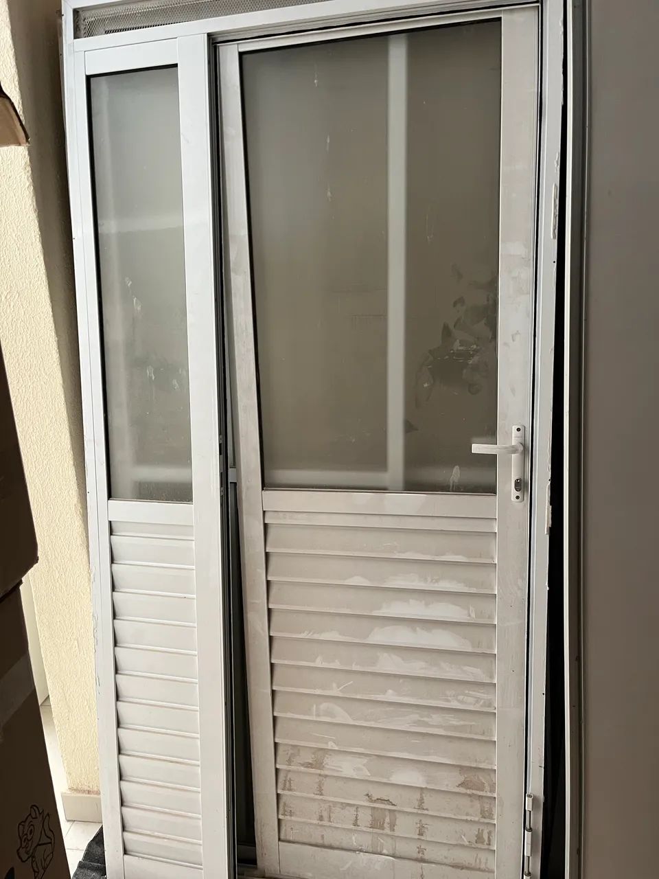 Porta Alumínio com vidro sem uso 