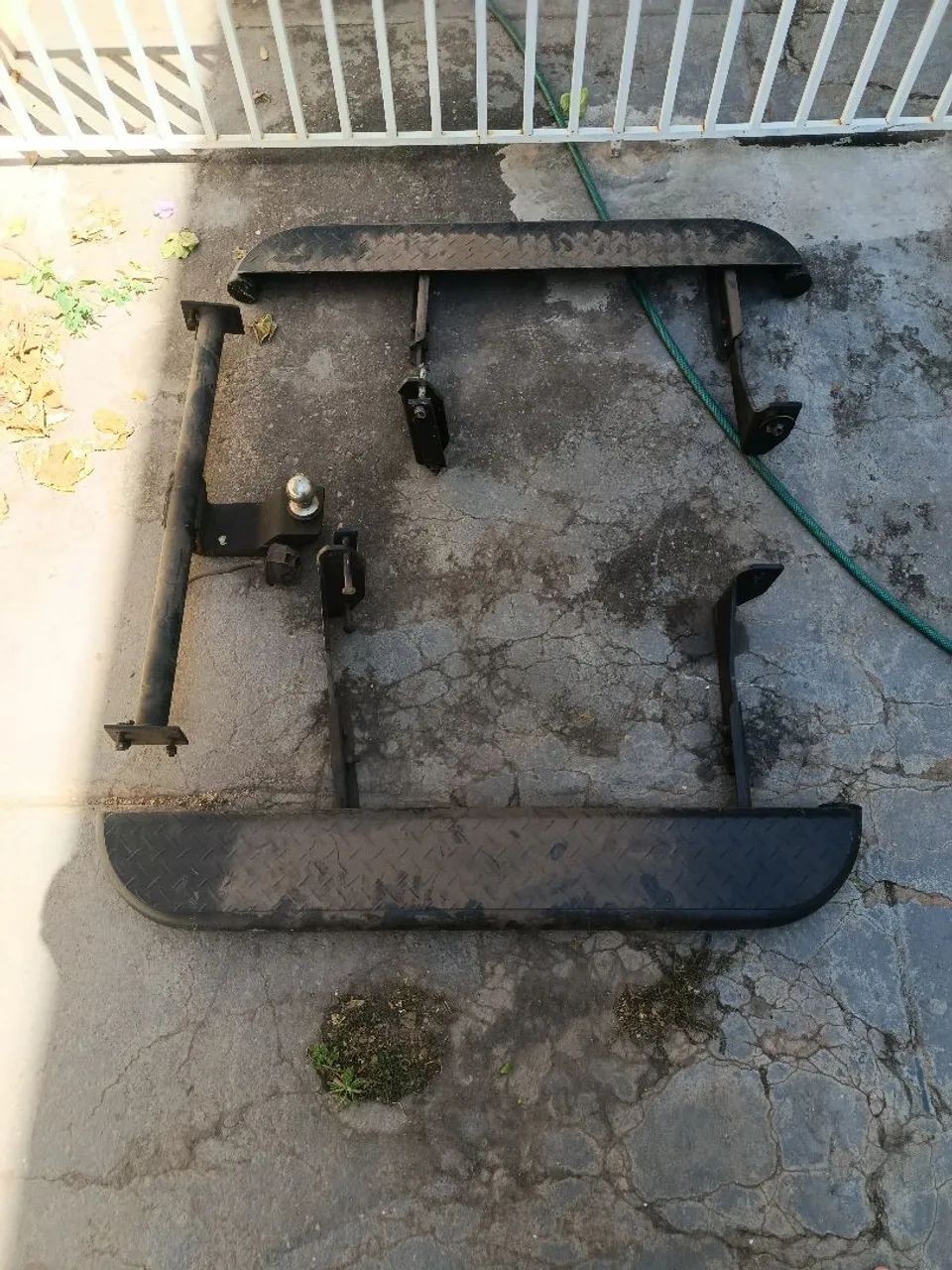 Estribo e engate da F1000