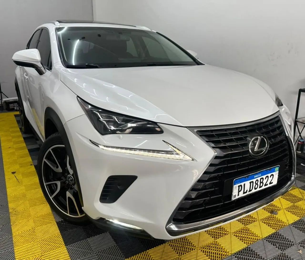 Lexus NX-300 Luxury 2.0 16V 238cv Aut., foto 10 de 20