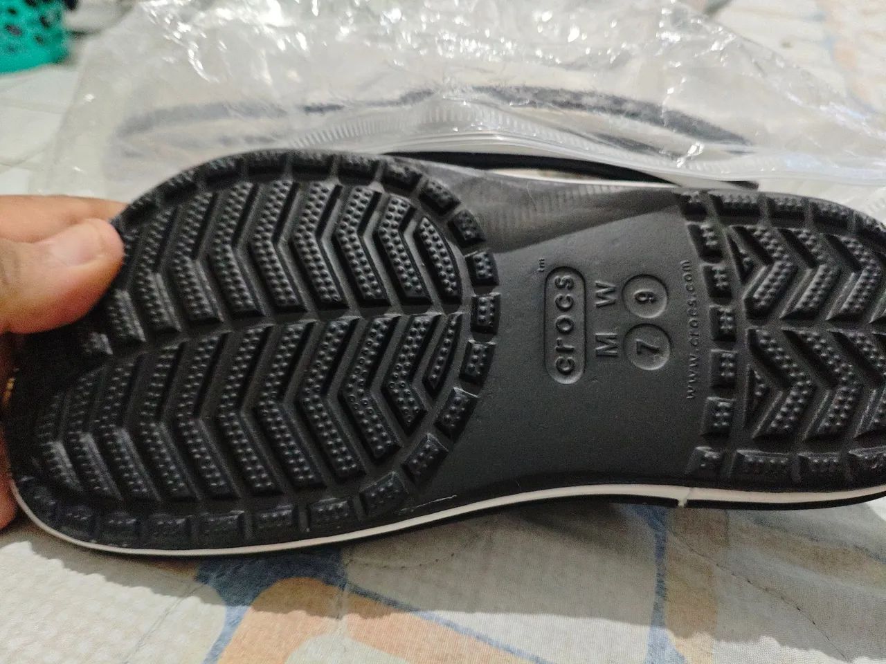 Sandália Crocs - Foto 2