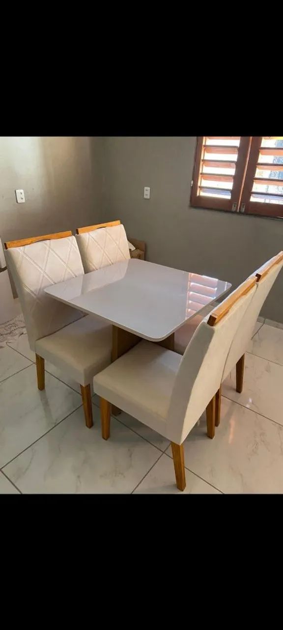 Mesa de jantar 4 lugares