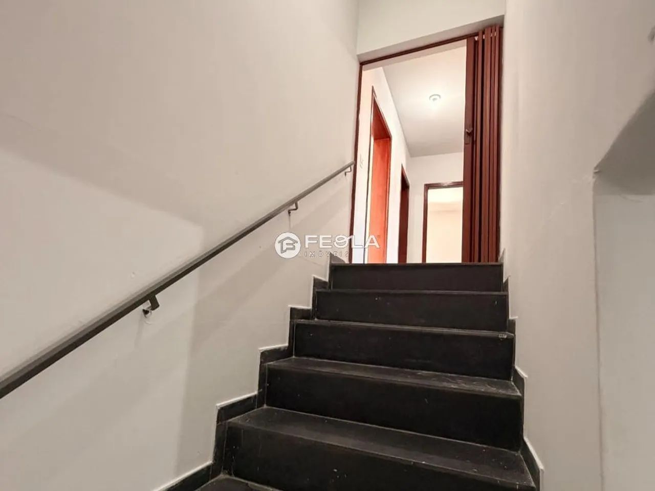 Casa à venda em Santa Bárbara D'Oeste, Jardim Batagin, com 2 quartos, com 249.2 m² - Foto 3