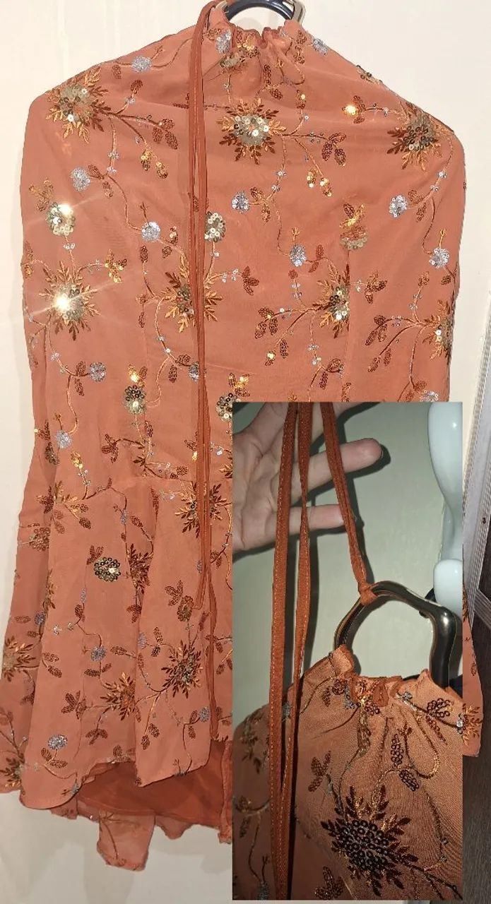 Vestido com lantejoulas - Foto 3