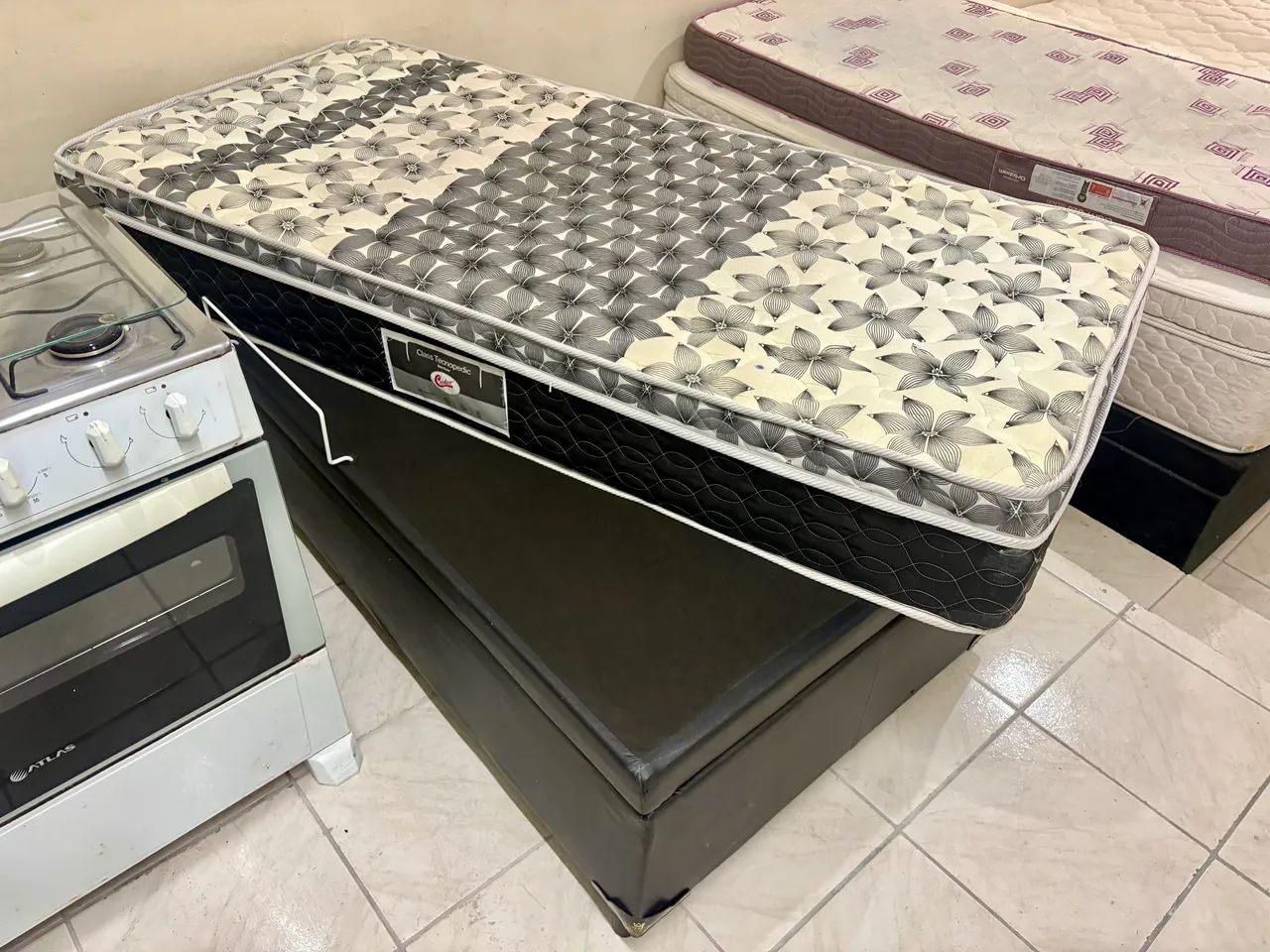 Cama box de solteiro com baú , cama de solteiro  - Foto 5