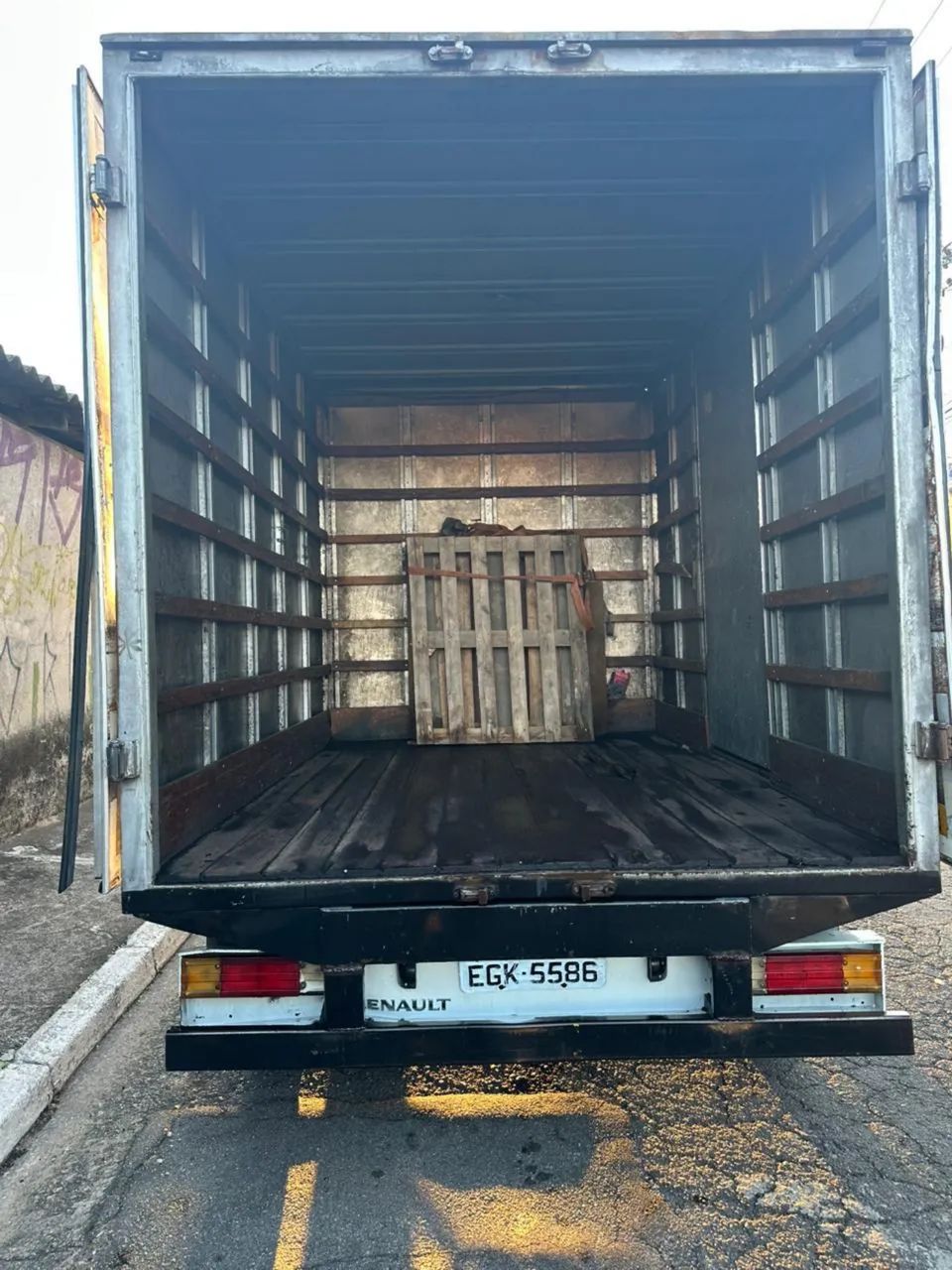Renault Master 2.5 Baú 