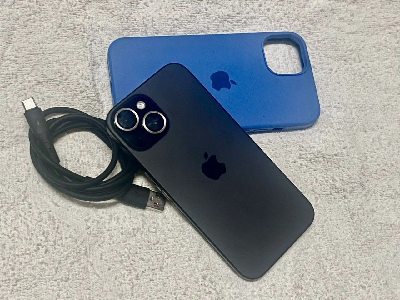 IPhone 15 128GB 100% de bateria - Celulares e Smartphones