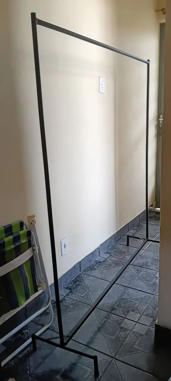 Arara de Roupas inteiriça - Foto 2
