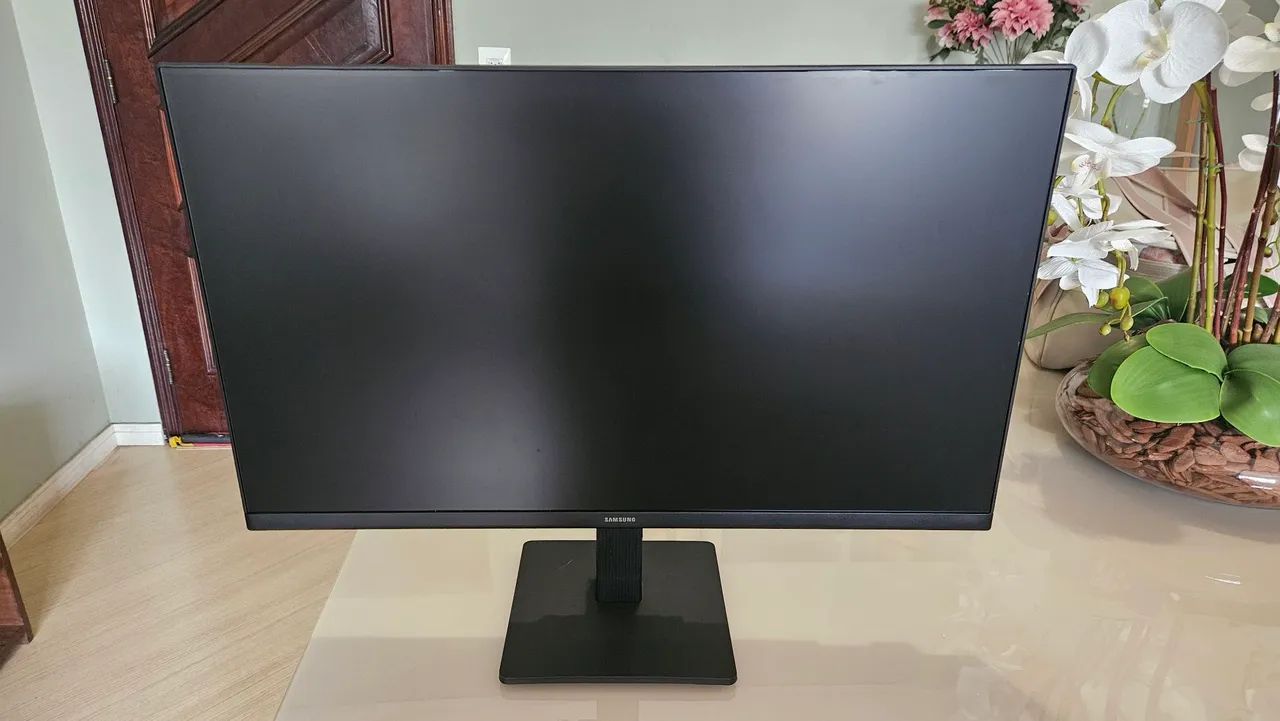 Monitor Samsung 24" S3 Essential