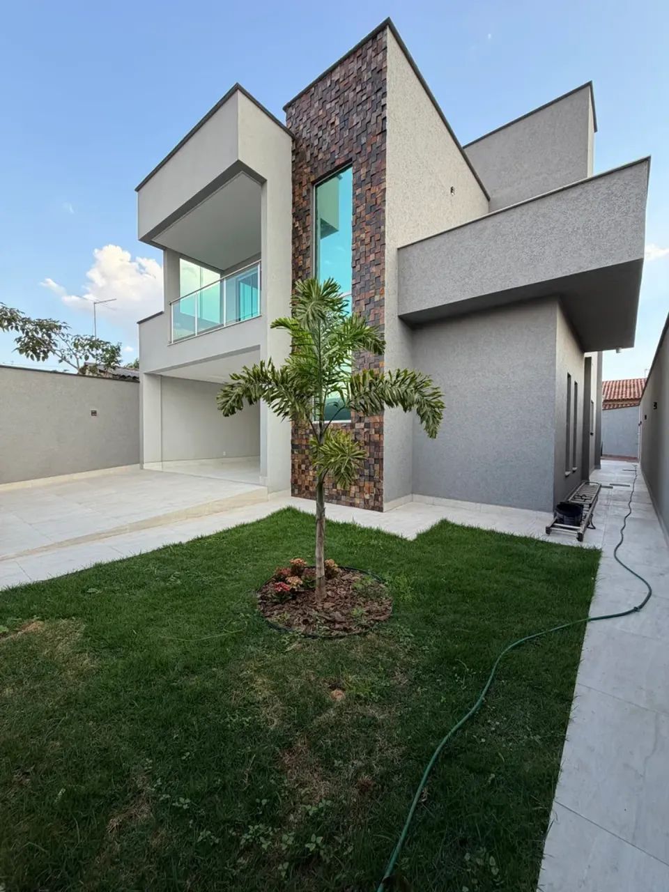 Sobrado 4/4 - Região Central da Cidade - com Piscina - Foto 3