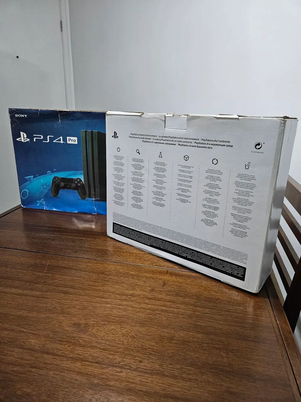 Playstation 4 Pro - CIB - Serial Batendo - Foto 2