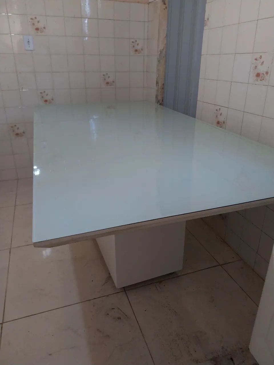 MESA PARA 8 CADEIRAS COM VIDRO - Foto 2
