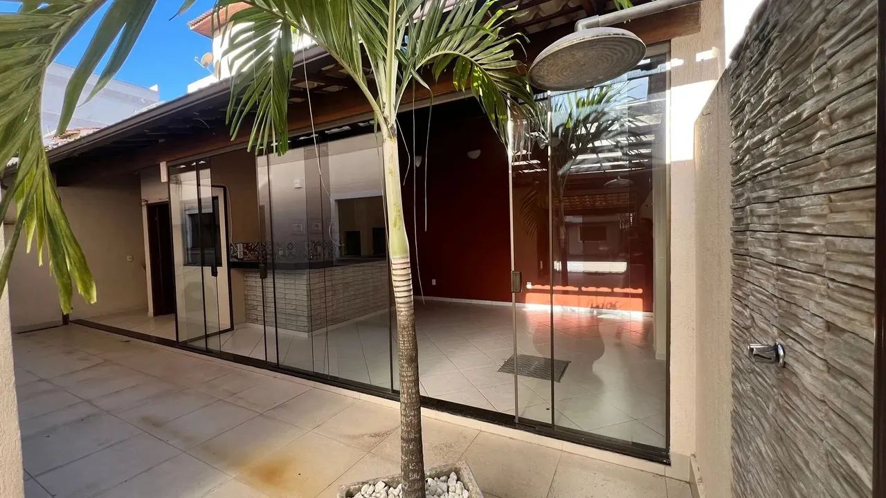 Condomínio do Edifício Residencial Riviera Hills - Casa com 3 Quartos sendo uma suíte no C