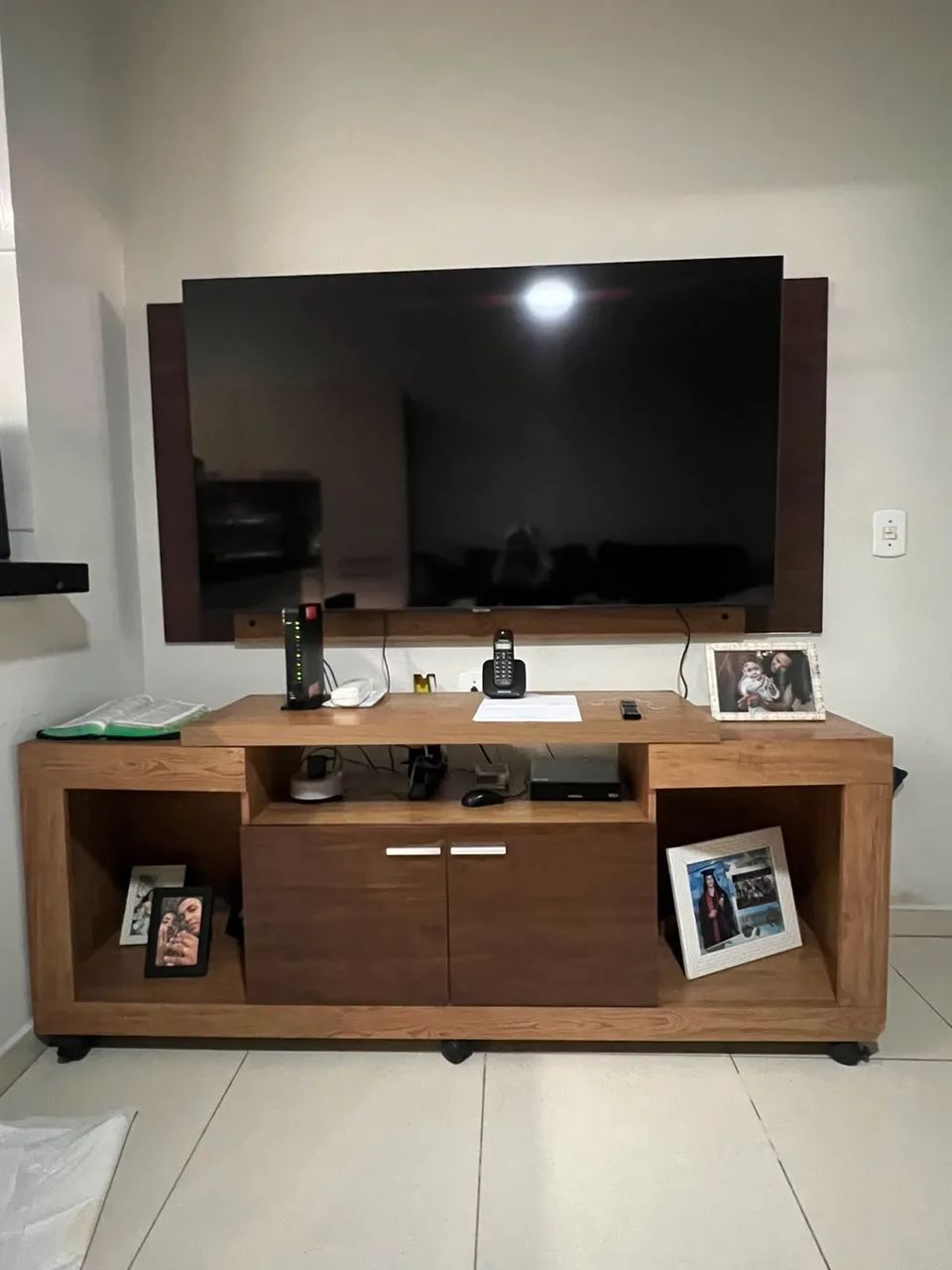 Vendesse rack pra sala 200$