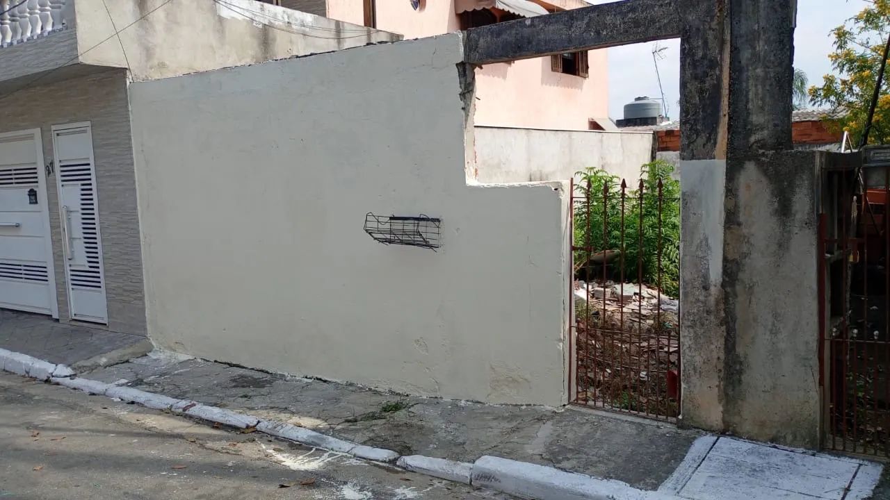 Terreno a venda em Guaianazes 