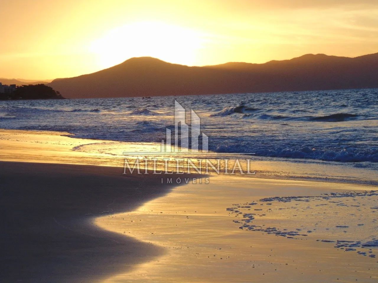 Sobrado Frente Mar