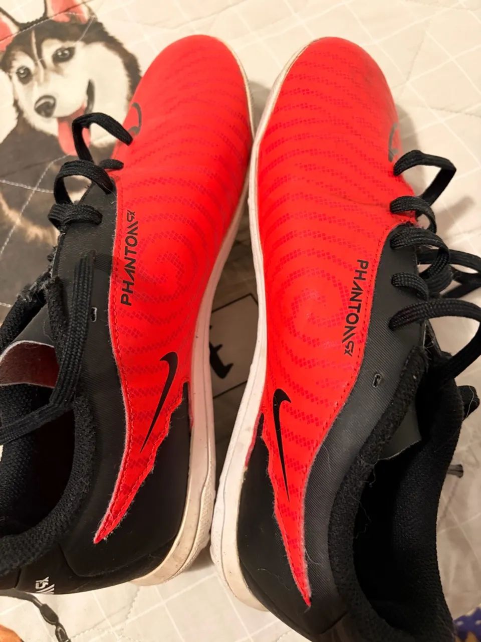 Chuteira Nike Phantom tamanho 39