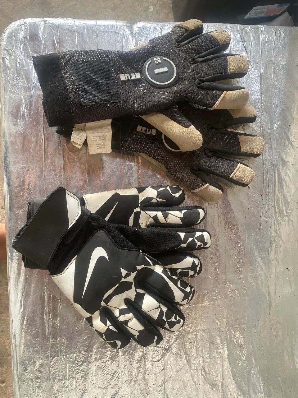 Luva de goleiro 