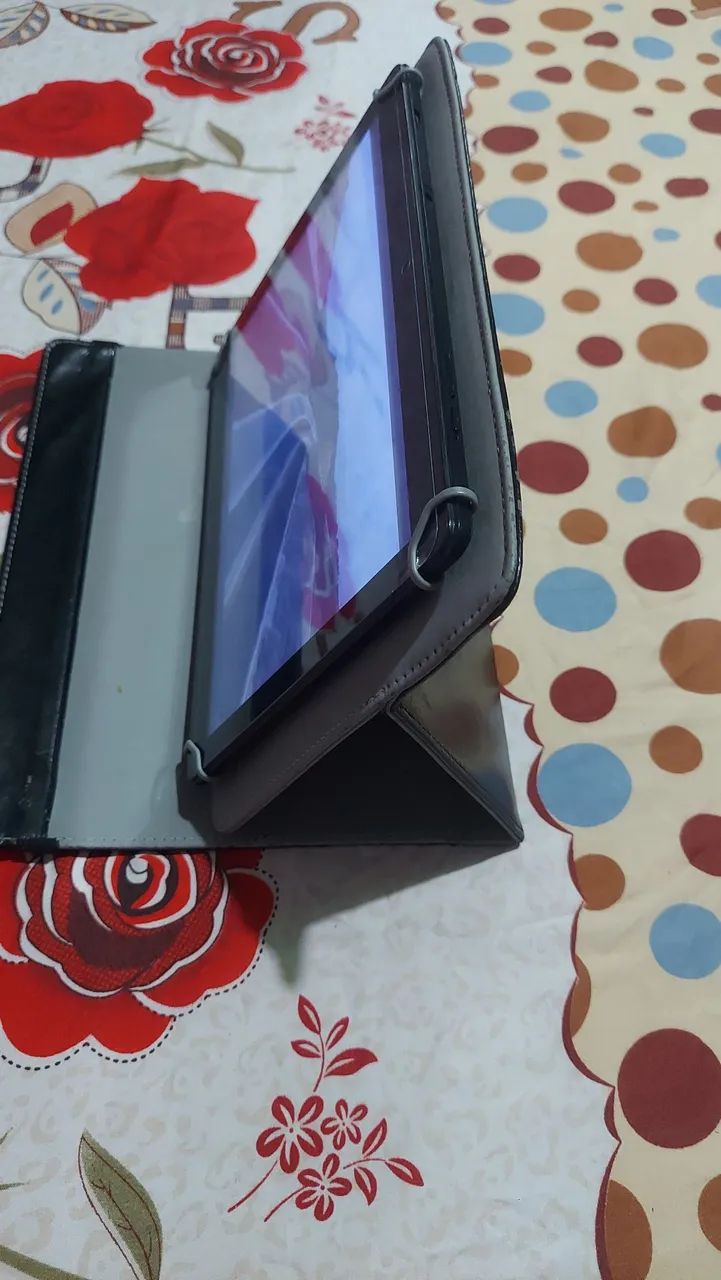 Tablet 10 polegadas da pritom 2 de gingas ram,com capa e carregador. Meu  zap *89 - Foto 3