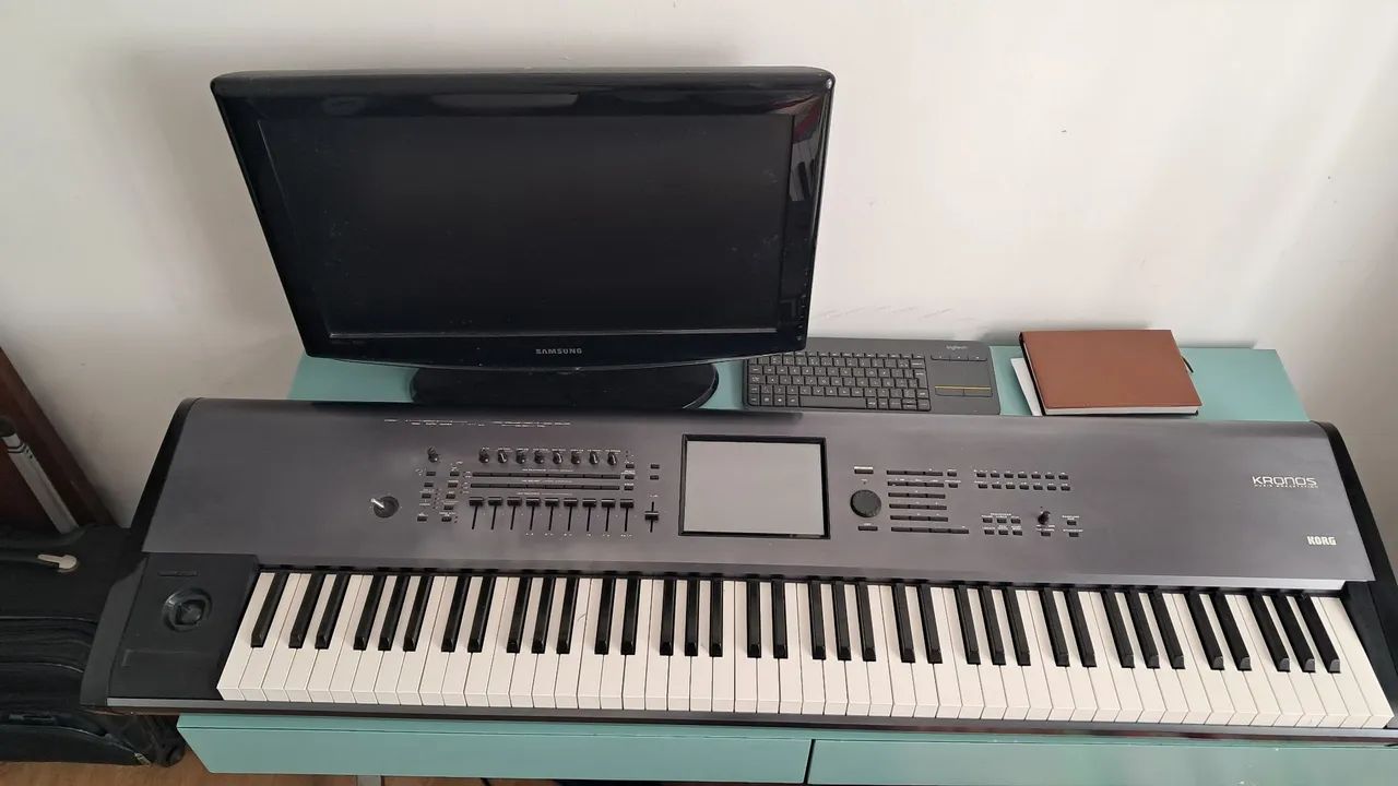 Teclado Korg Kronos 88 Workstation