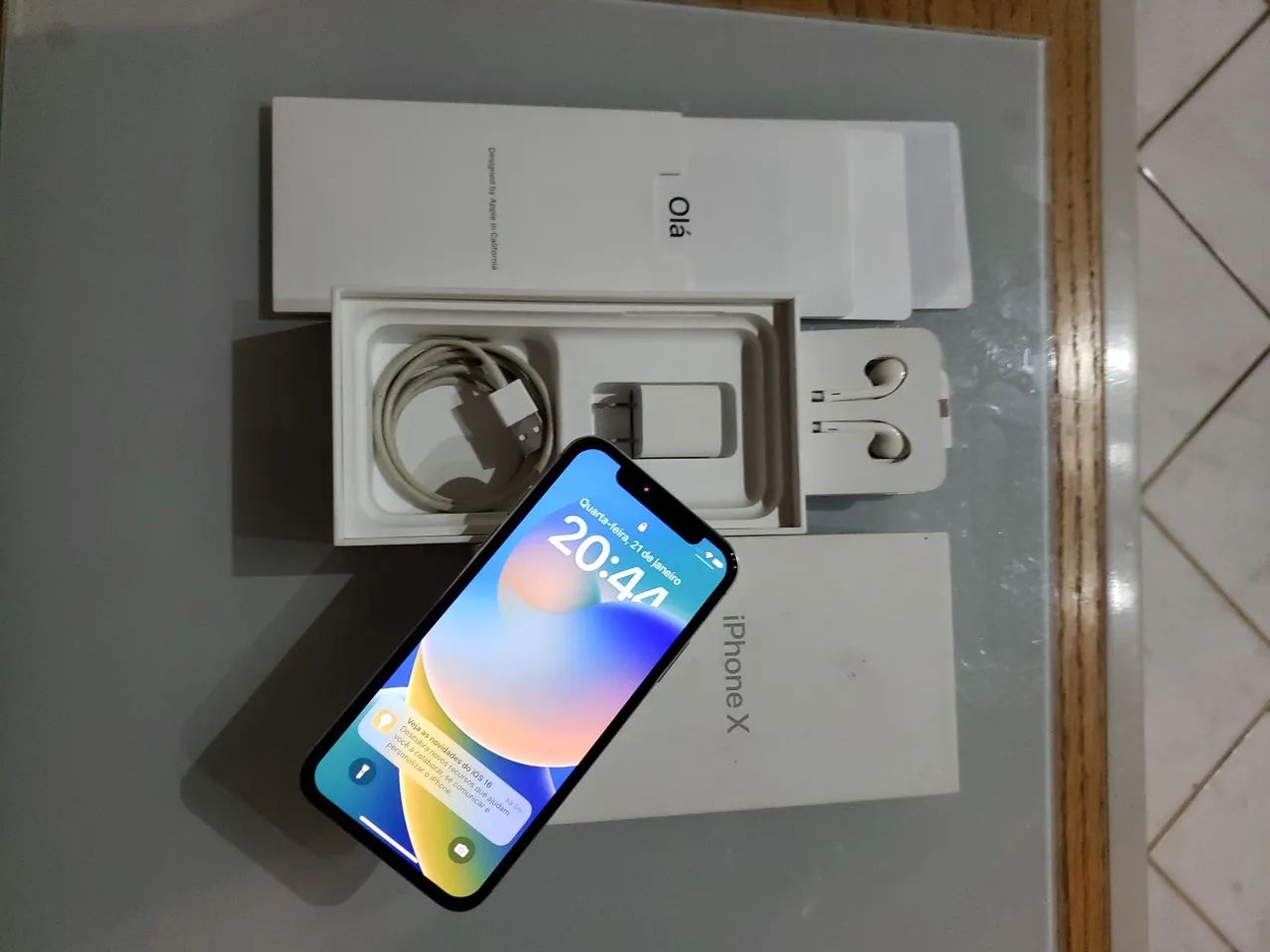 iPhone X 64G Branco, Caixa e Acessórios - Celulares e Smartphones