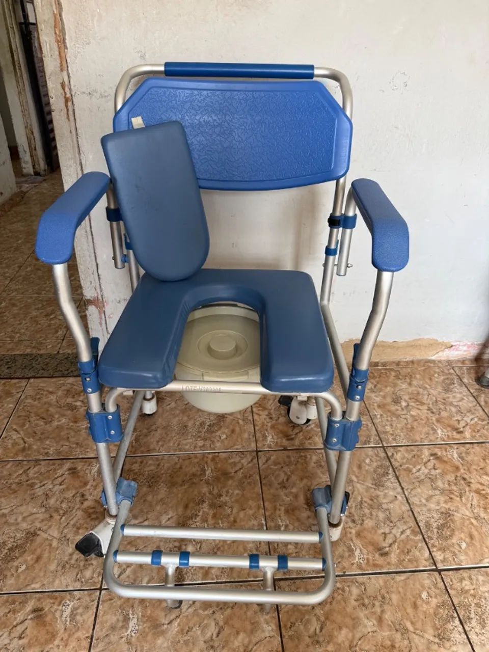 Cadeira de rodas banho