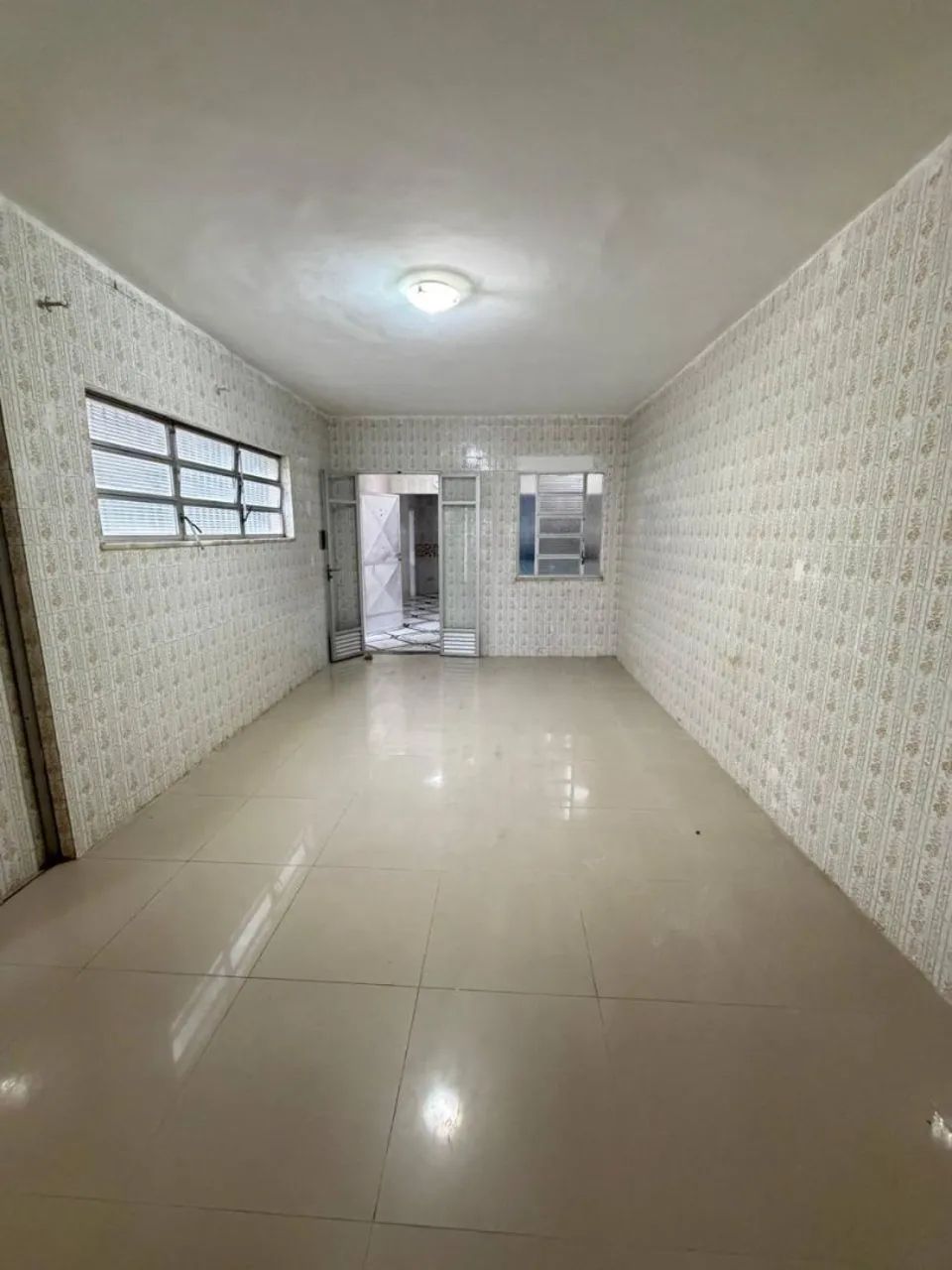 CASA EM RUA PÚBLICA NO SALGADO FILHO-3 - Foto 3