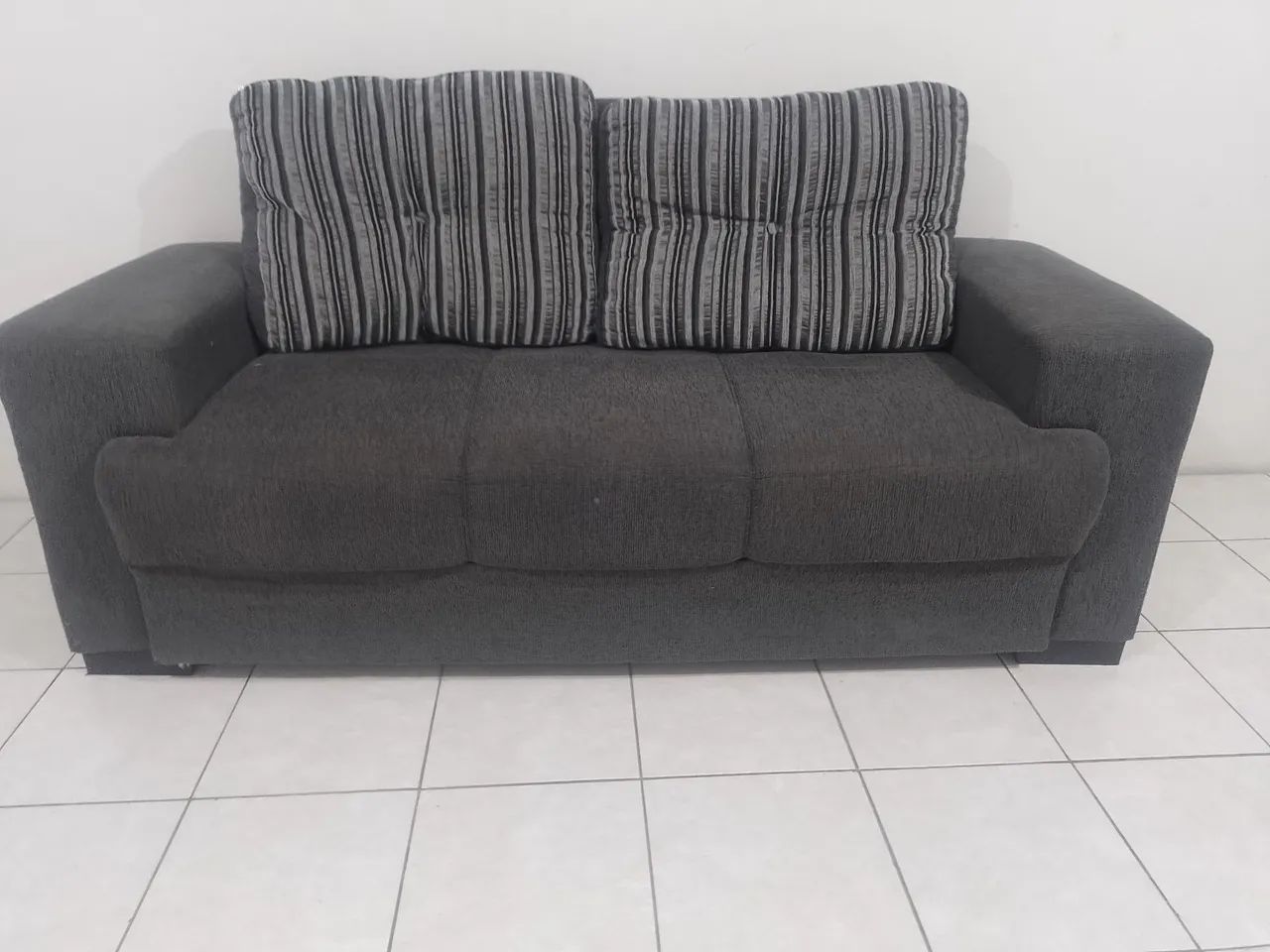 Sofá 3 lugares  - Foto 2