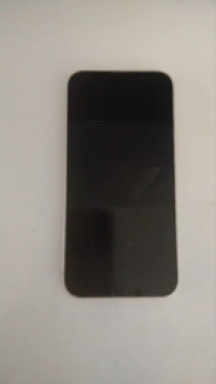 A iPhone 13