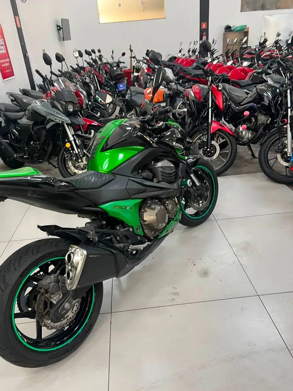 KAWASAKI Z800 - Foto 4
