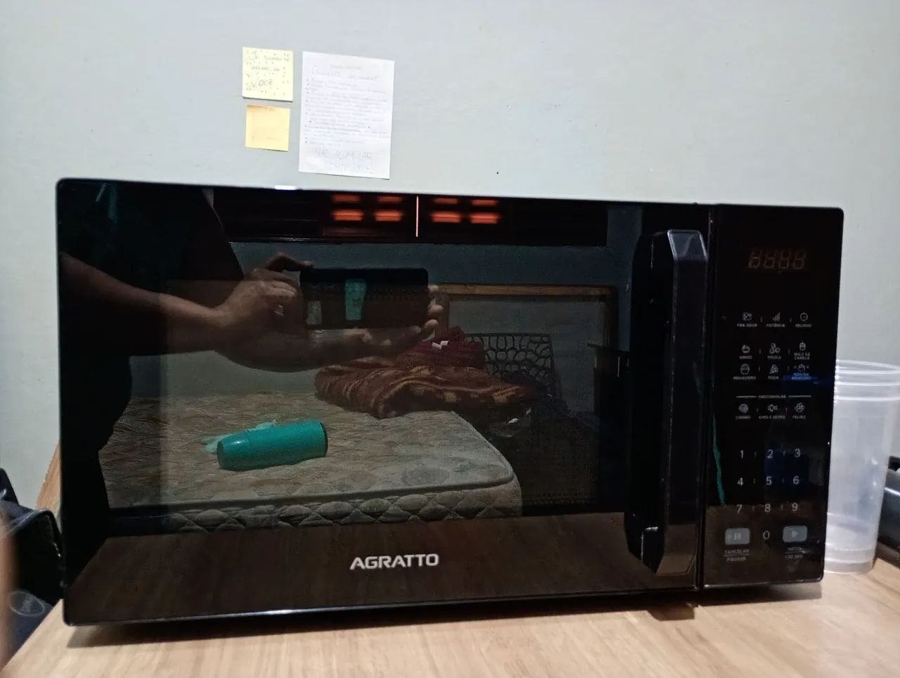 Forno de microondas 220v semi novo