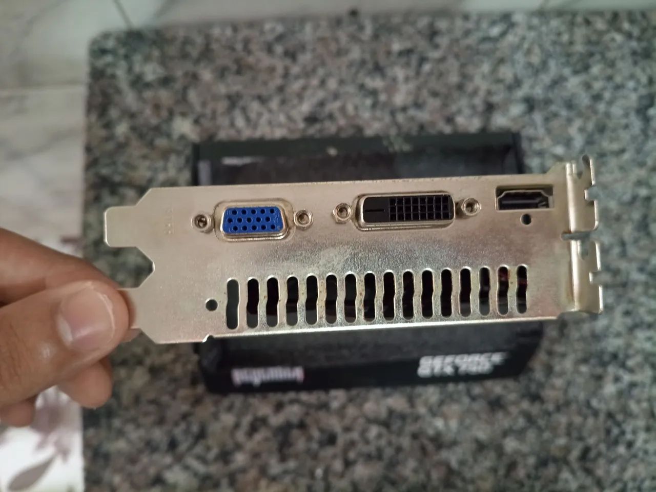 GTX 750 4GB - Foto 5