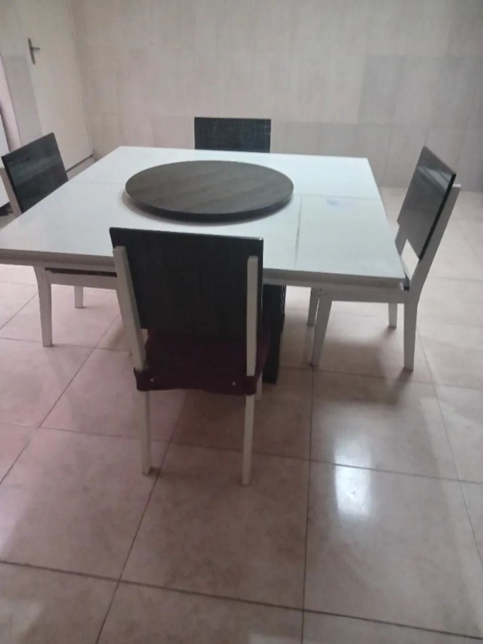 Mesa de jantar com 4 cadeira - Foto 2