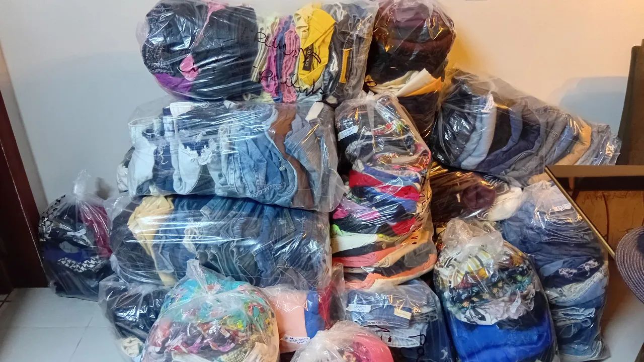 Roupas femininas para brechó 