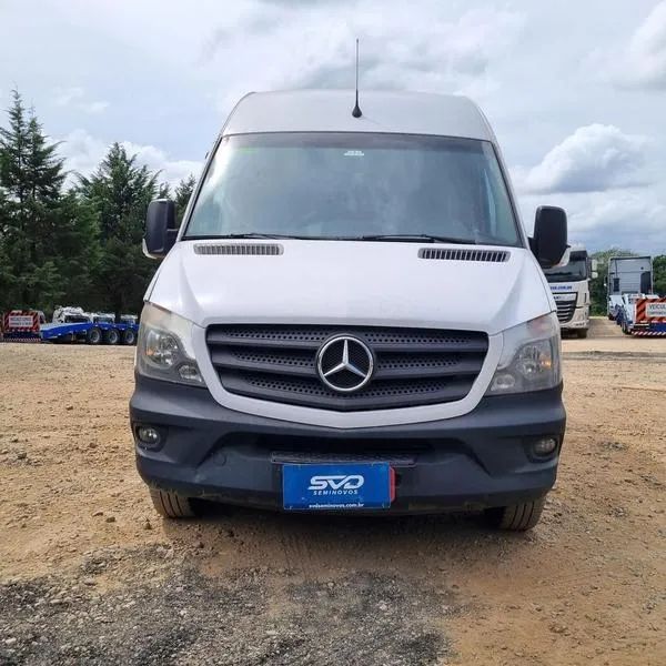 MB SPRINTER 415 ANO 2019 TETO ALTO COM 466 MIL KM  - 16 LUGARES - REPASSE - Foto 2