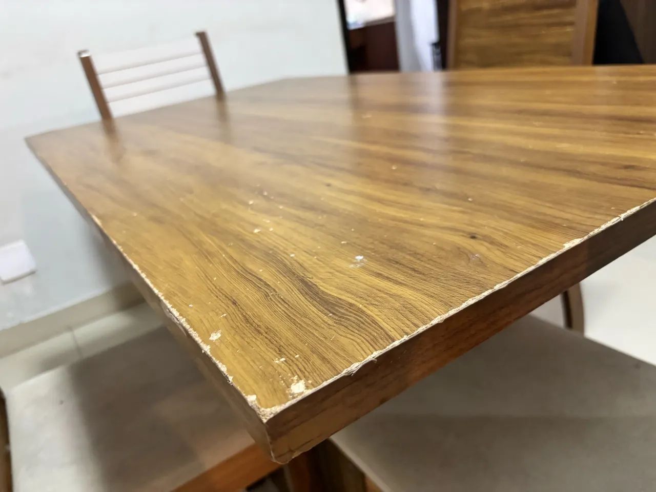 Vendo mesa de jantar + 4 cadeiras  - Foto 2