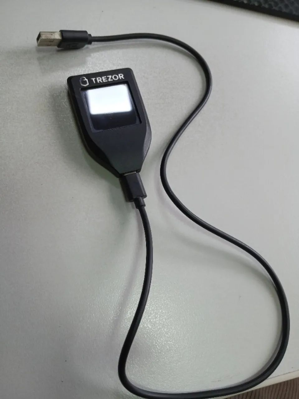 Trezor Model T - Foto 4