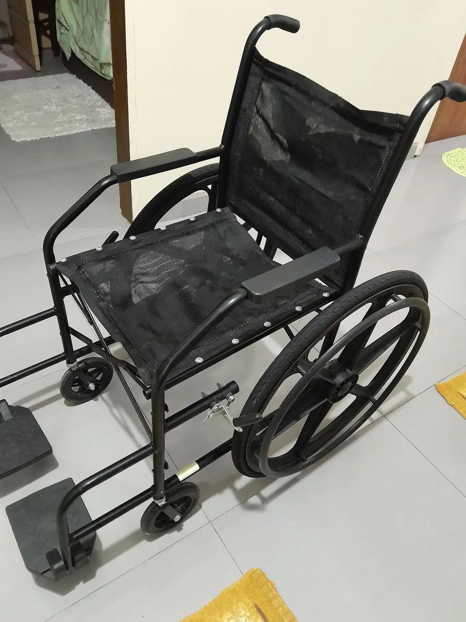 Cadeira de roda - Foto 2