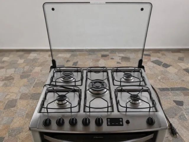 Fogão Electrolux 5 bocas com mesa inox tripla chama e timer - Foto 2