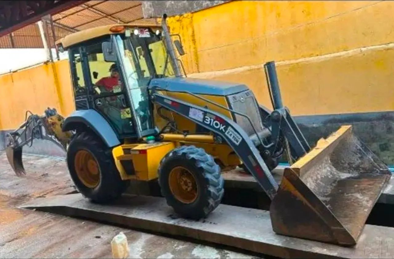 RETROESCAVADEIRA JOHN DEERE 310K  - Foto 3