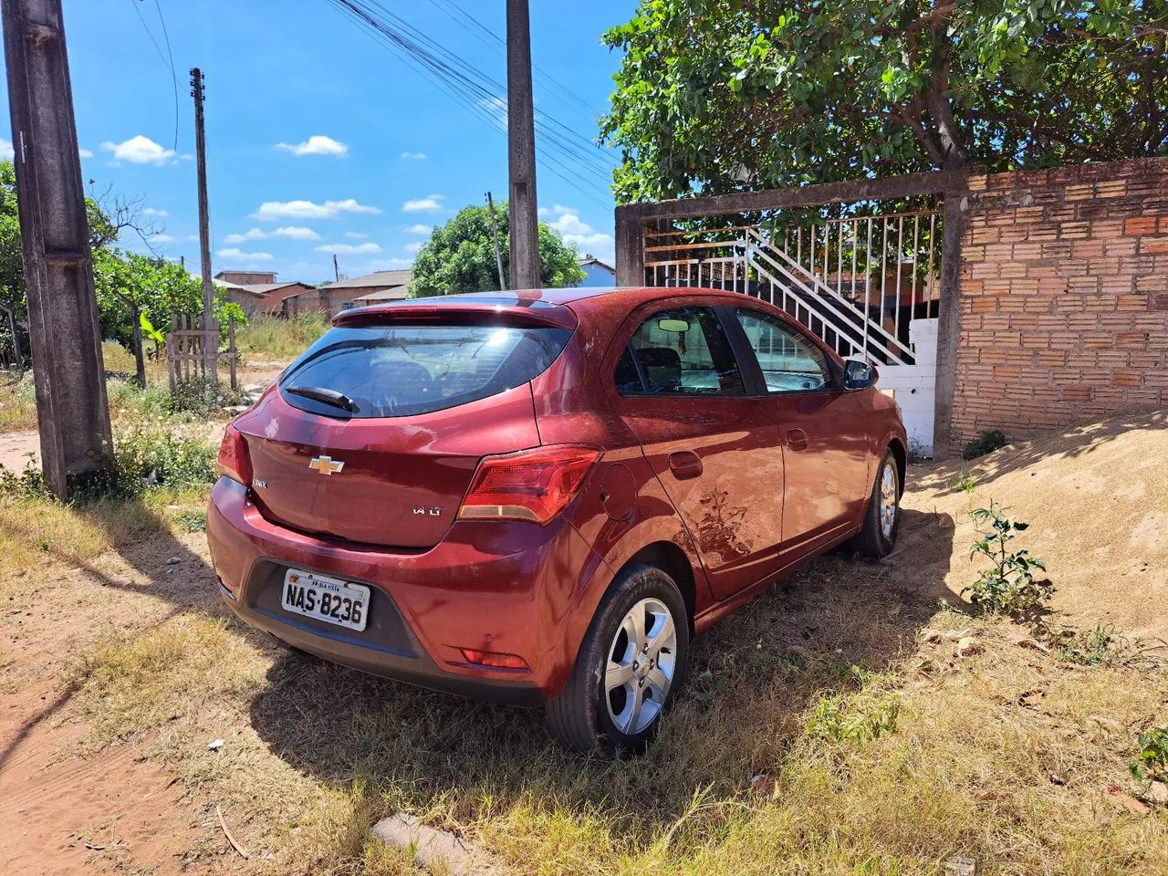 Chevrolet Onix Hatch LT 1.4 8V Flex Mec. 4P 2019 - Foto 2