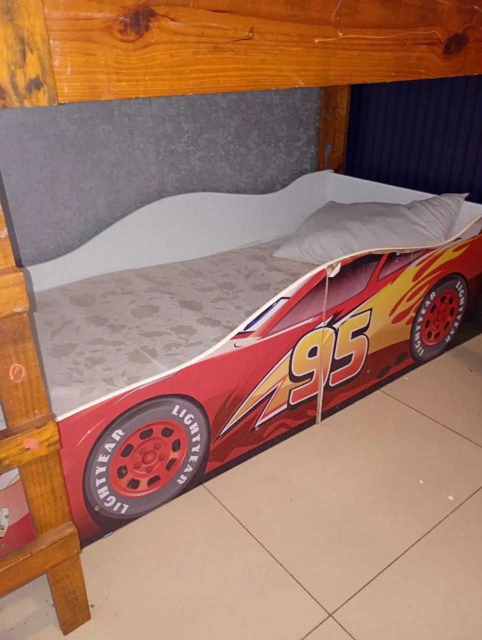 Cama Infantil MCQUEEN Carros com Colchão 
